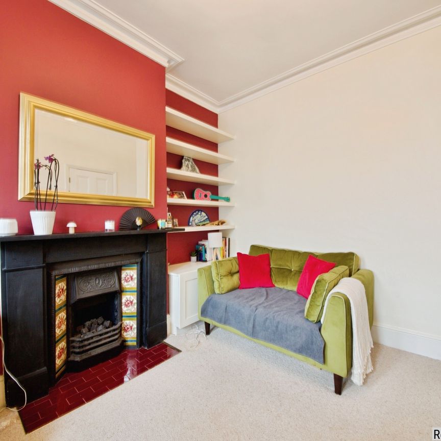 2 bed Apartment in Lyndhurst Road , London, N22 5AU - Photo 1