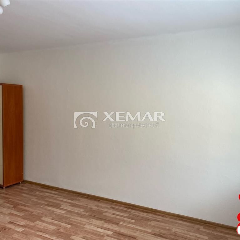 1 izbový byt na prenájom 50m2, Harmanec - Photo 1