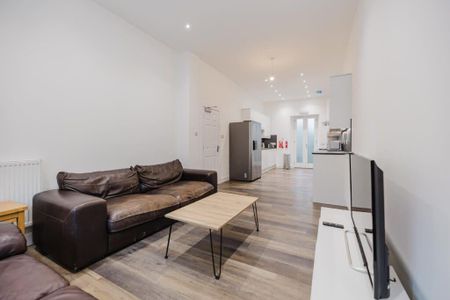 5 bedroom terraced house to rent - Photo 3