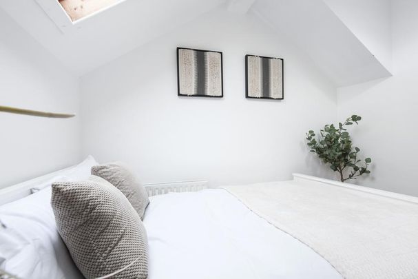 1 bedroom in a house share to rent - Photo 1