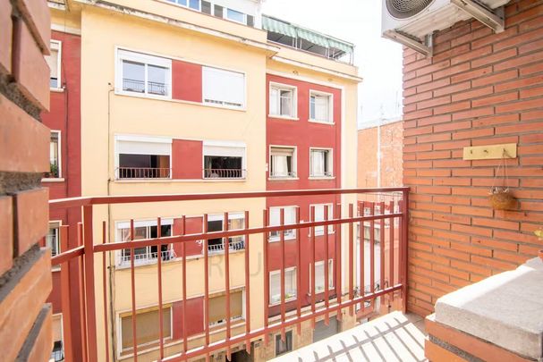 Carrer de Mas, L'Hospitalet de Llobregat, Catalonia 08904 - Photo 1