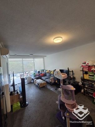 Stylish & Spacious 1 bedroom next to Brisbane River - Photo 1