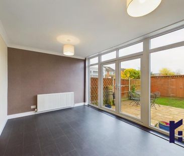 3 bedroom semi-detached house to rent - Photo 2