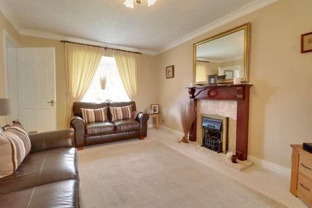 Oakhurst Drive, Wistaston, CW2 - Photo 2