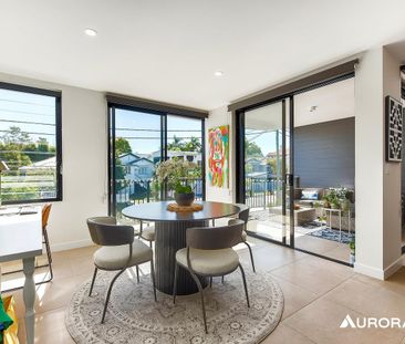 Ultra-Convenient 3-Bed Balmoral Lifestyle — Walk to Everything - Photo 3