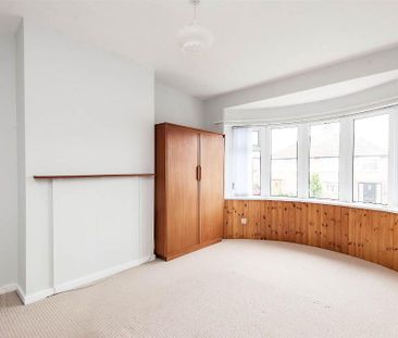 15 Cumberland Drive, Dundonald, Belfast, BT16 2AT - Photo 4