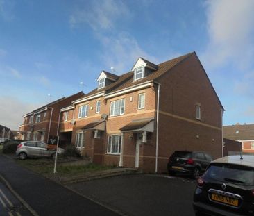 4 bedroom terraced house to rent - Photo 4