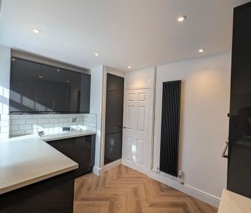4 bedroom house to rent - Photo 3