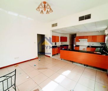 SPACIOUS 5BR + MAID ROOM VILLA | BIG SIZE - Photo 3