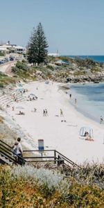 Watermans Bay, 200m from the beach - Photo 3