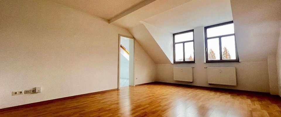 *** Hübsche Dachgeschosswohnung im Schlossviertel von Chemnitz zu vermieten *** - Foto 1