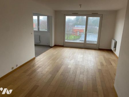 Seclin rue Desmazieres, apt T3 de 80m2 au 2eme étage. 650€ ET 80€ de ch, Dispo. Frais 800€ - Photo 2