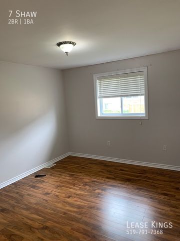 Beautiful Semi Ranch With Attached Garage in Amherstburg - Photo 5