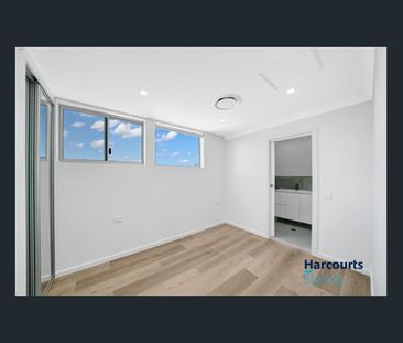 Brand New 4-Bedroom Townhouse, Your Luxurious Lifestyle in Girraween! - Photo 5