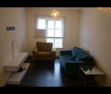 1 Bed Flat, London, SE22 - Photo 1