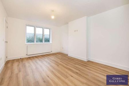 Clamp Hill, Stanmore, HA7 - Photo 2