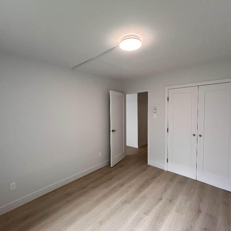 Fully Renovated 3½ Apartments Available (1-Month Free Rent) - A louer • For Rent - Photo 1