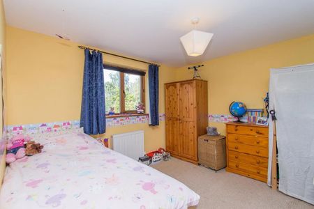 3 bedroom terraced house to rent - Photo 5