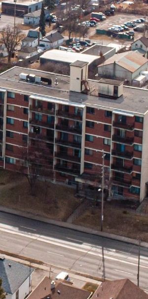 2 Bedrooms - Photo 1