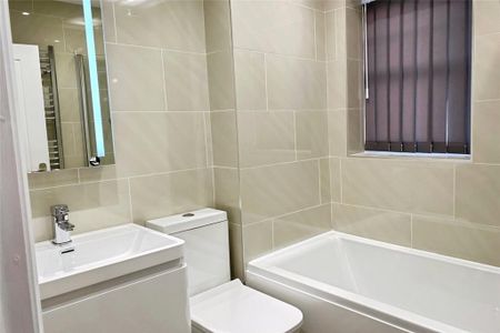 3 bedroom terraced house to rent - Photo 4