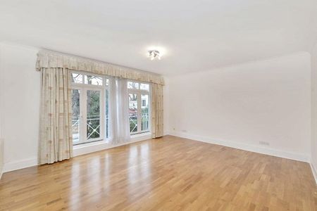 4 bedroom House to rent in Loudoun Road, St John's Wood, London, NW8 - Photo 2
