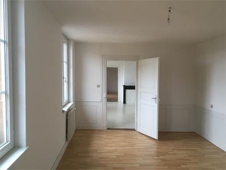 CENTRE VILLE – F5 rénové / A SAISIR - Photo 3