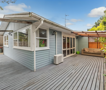 Large Family Home - 3 Double Bedroom Lynfield - Photo 1