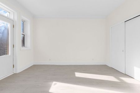5235 Chemin de la Côte Saint Luc apartment — Montréal, QC (2-Bedroom) - 2 Bedroom - Photo 5