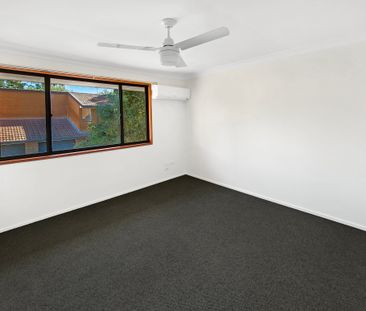 Ashmore - Photo 2