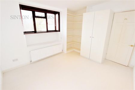 4 bedroom house to rent - Photo 3