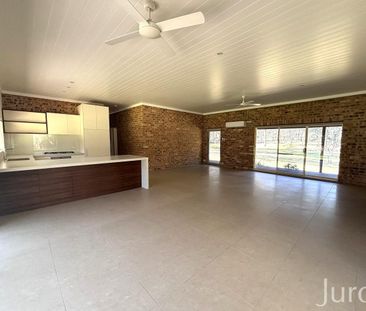 A LITTLE PIECE OF POKOLBIN PARADISE - Photo 1