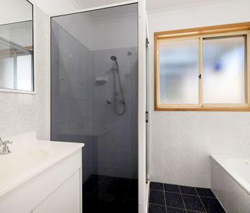 The ultimate family home right at the end of the cul de sac! - Photo 6