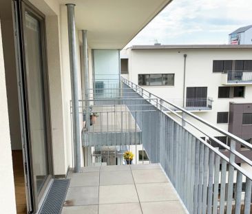 Zentrale Lage - 2 -Zimmerwohnung mit Balkon! - Photo 1