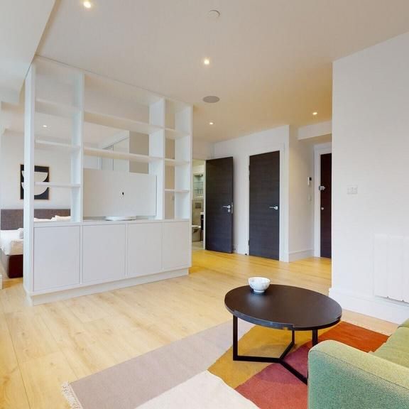 Studio to rent - Photo 1