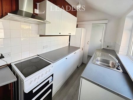 3 bedroom mid-terrace to rent Humber Road South, NG9 - Photo 2