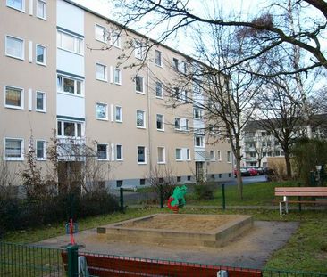 Demnächst frei! 3-Zimmer-Wohnung in Düsseldorf Garath - Photo 1