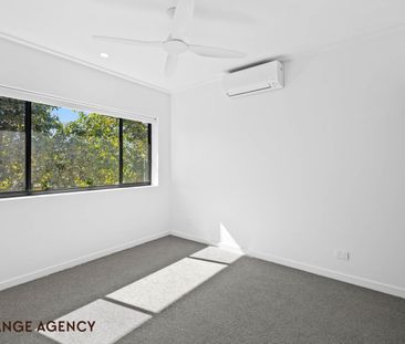 Two bedroom apartment in prime Noosaville location - Photo 3