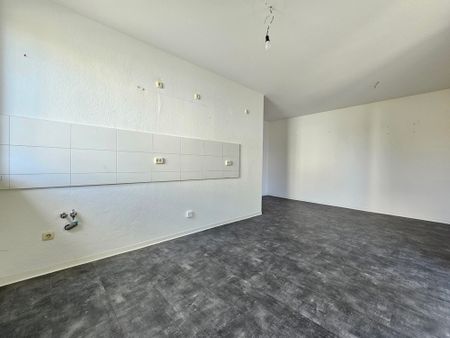 Sehr schöne helle Wohnung mit Balkon und praktischem Grundriss - Foto 4