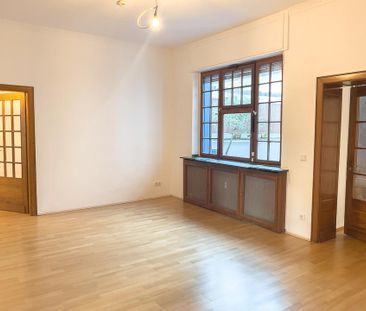 Sanierte Wohnung mit Parkett, EBK und großer Außenterrasse & Glasfa... - Photo 6
