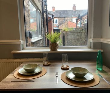 House share to rent on - Photo 1