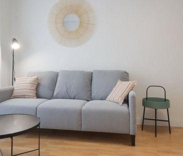 Piso de alquiler en Juan de la Cierva - Photo 2