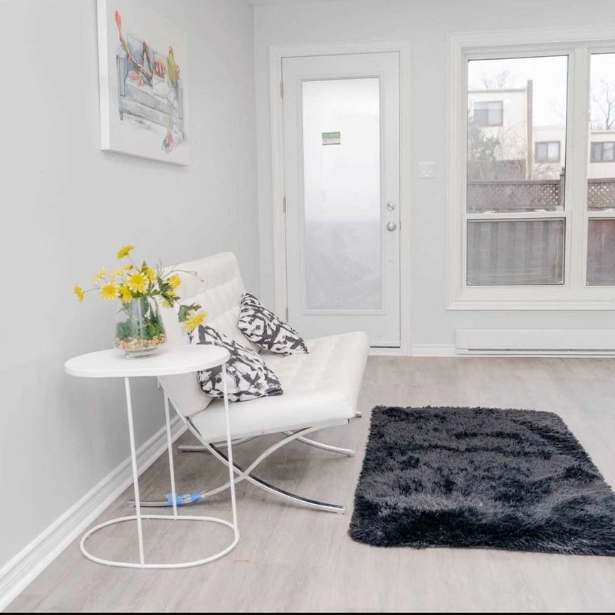 For Lease - 1100 Oxford Street Unit# 137, Oshawa, Ontario - Photo 1
