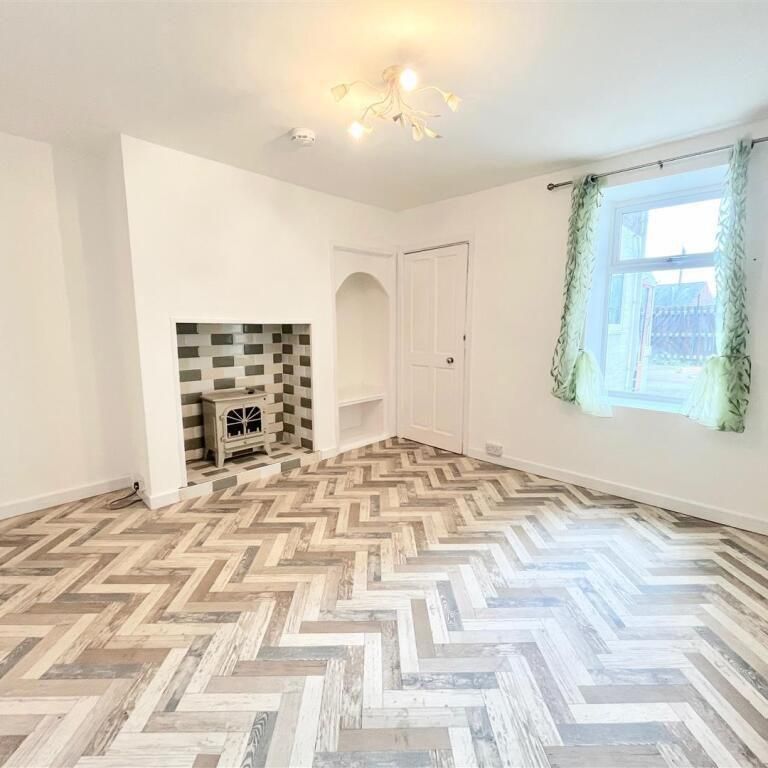 3 bedroom townhouse to rent - Photo 1