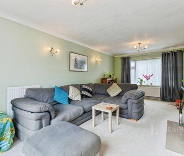 3 bedroom house to rent Merrylands Road, Great Bookham, Leatherhead... - Photo 1
