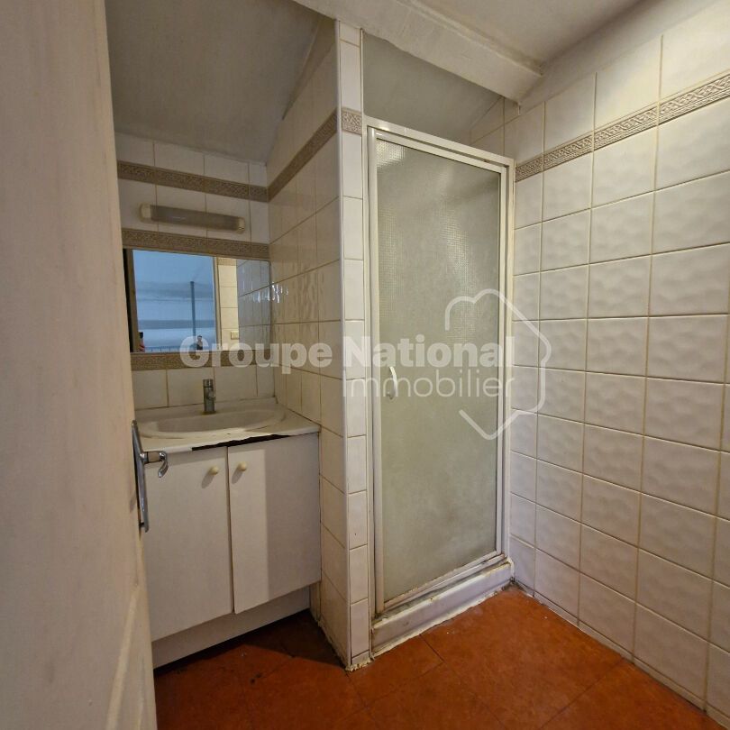 Appartement T2 meublé de 23m² à MIRAMAS, - Photo 1