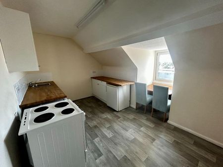 1 bedroom flat to rent - Photo 2