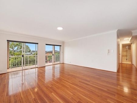 9/28-32 Boronia Street, Kensington, NSW 2033 - Photo 4