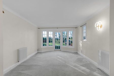 4 bedroom detached house to rent - Photo 2