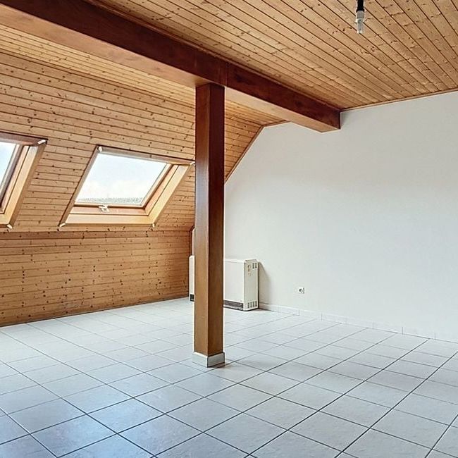 Appartement te huur in Eeklo voor € 825 met 1 slaapkamer - Foto 1