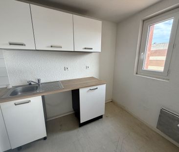T3 Duplex 56m2 rénové, quartier Palais Carcassonne - Photo 3